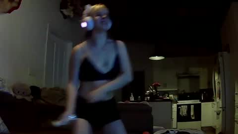 Snapshot of lolalixx6969 chatting on 10.04.25 Lola Lixx online show from 10.04.25