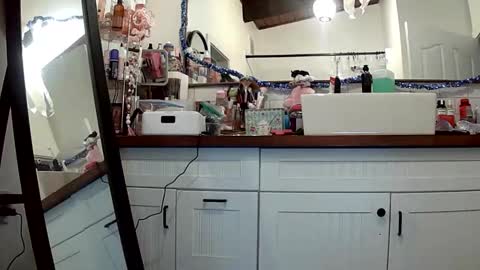 Lola Lixx online show from 03.30.26