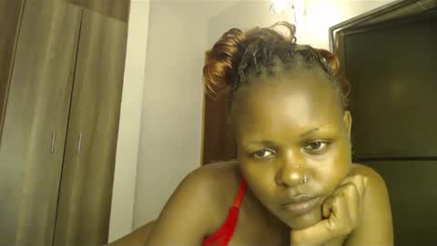 lolamia7 online show from 02.16.25