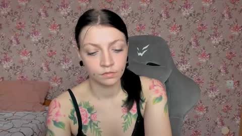 Lola Next stream January 6th at 0500am  30 minutes GMT online show from 04.21.26