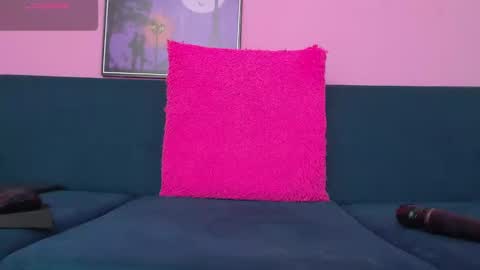 Snapshot of loli_girl_hot1 chatting on 03.05.25 camila online show from 03.05.25