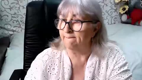 LolkaAlyss online show from 02.19.25