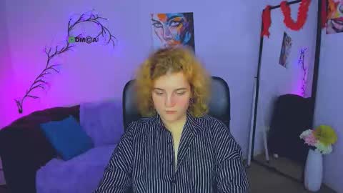 Snapshot of lolli_popsi chatting on 12.05.25 lolli_popsi online show from 12.05.25