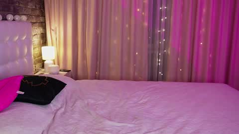 Victoria online show from 01.16.25