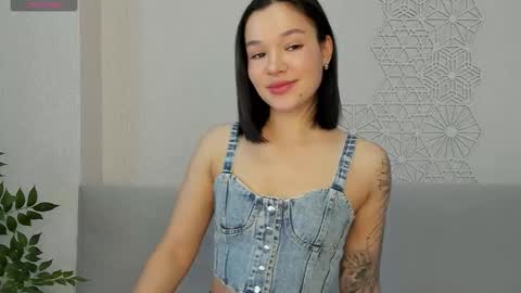 Snapshot of lolly_turner chatting on 01.11.26 lolly_turner online show from 01.11.26