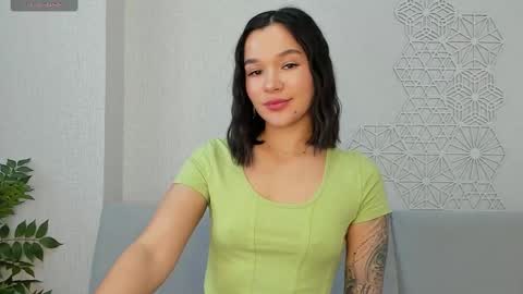 Snapshot of lolly_turner chatting on 02.01.26 lolly_turner online show from 02.01.26