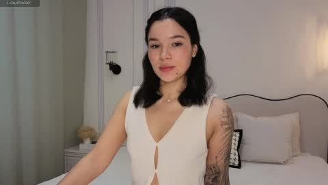Snapshot of lolly_turner chatting on 05.31.26 lolly_turner online show from 05.31.26