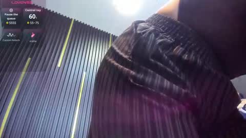 Snapshot of lolyyunno chatting on 12.05.25 lolyyunno online show from 12.05.25