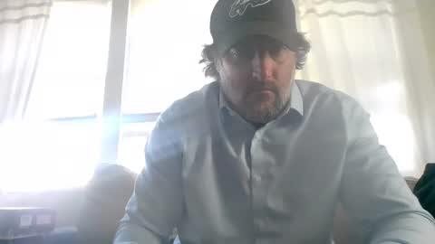 Snapshot of loml44 chatting on 11.17.25 THE SEXIEST MAN ALIVE online show from 11.17.25