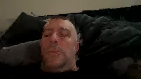 Snapshot of londonsbigbenxxx chatting on 12.15.25 londonsbigbenxxx online show from 12.15.25