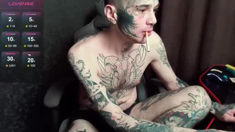 Snapshot of lone1ycrystal chatting on 10.13.25 Chris online show from 10.13.25