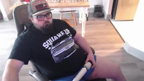 Snapshot of lonewolfgarage chatting on 02.26.26 lonewolfgarage online show from 02.26.26