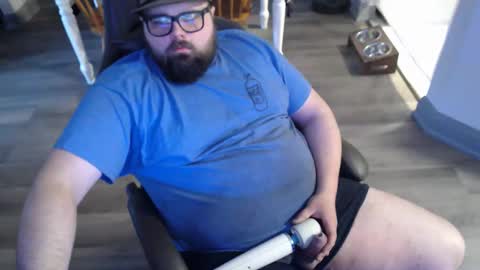 Snapshot of lonewolfgarage chatting on 04.01.26 lonewolfgarage online show from 04.01.26