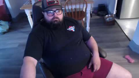 Snapshot of lonewolfgarage chatting on 04.13.26 lonewolfgarage online show from 04.13.26