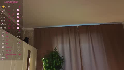 Shy EvaStreams are everyday 9 AM - 3 PM GMT 3  online show from 09.23.25