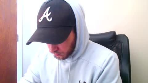 Snapshot of long_18 chatting on 11.06.25 Long18 online show from 11.06.25