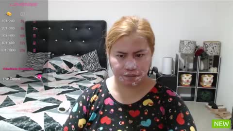 Snapshot of longasiansausage chatting on 02.20.25 TOPwithEXTRABiG online show from 02.20.25