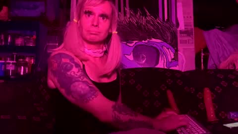 Snapshot of longbeachcd69 chatting on 02.15.25 longbeachcd69 online show from 02.15.25