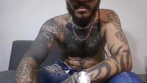 Snapshot of longh269511 chatting on 10.09.25 hades sex hot online show from 10.09.25