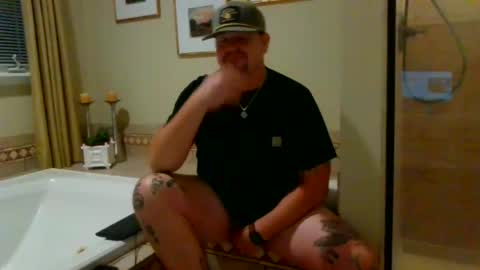 Snapshot of longlastingviking chatting on 06.17.26 longlastingviking online show from 06.17.26