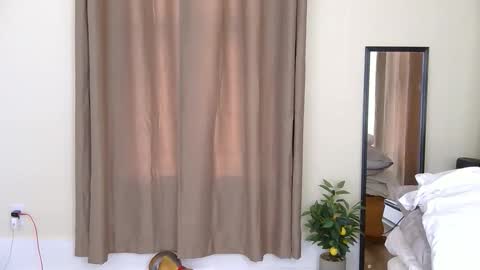 Cutenurse91 online show from 04.13.26