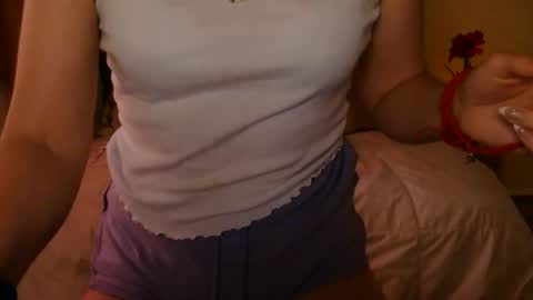 Snapshot of longlegstammy chatting on 06.14.26 Cutenurse91 online show from 06.14.26