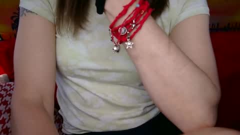 Snapshot of longlegstammy chatting on 07.05.26 Cutenurse91 online show from 07.05.26