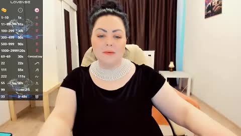 Nina online show from 02.13.25