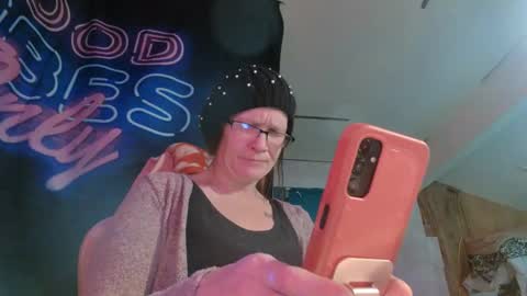 Londoncashmere69  online show from 12.11.24