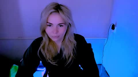 Snapshot of loraboyar chatting on 04.30.26 Lora online show from 04.30.26