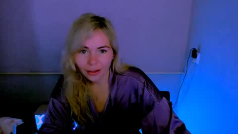 Snapshot of loraboyar chatting on 05.06.26 Lora online show from 05.06.26