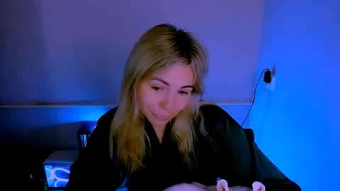 Snapshot of loraboyar chatting on 05.12.26 Lora online show from 05.12.26