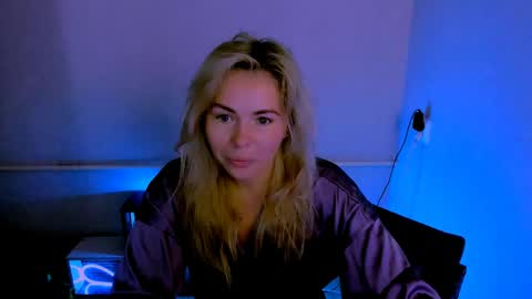 Snapshot of loraboyar chatting on 05.14.26 Lora online show from 05.14.26