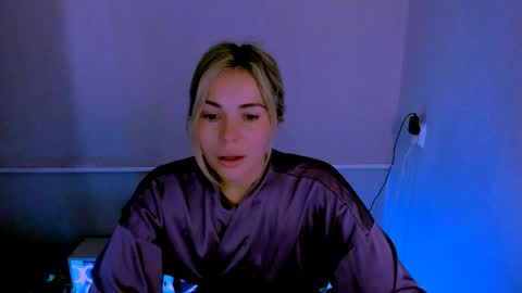 Snapshot of loraboyar chatting on 05.22.26 Lora online show from 05.22.26