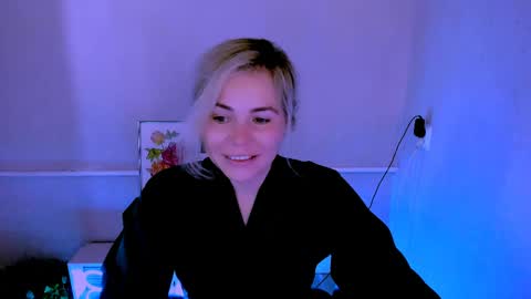 Snapshot of loraboyar chatting on 05.25.26 Lora online show from 05.25.26