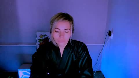 Snapshot of loraboyar chatting on 05.26.26 Lora online show from 05.26.26