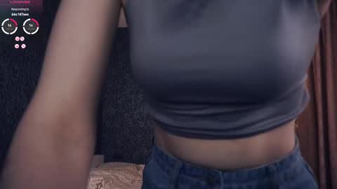 Snapshot of loradarter chatting on 11.19.25 Lora online show from 11.19.25