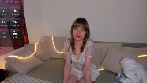 lorafisher online show from 04.11.26