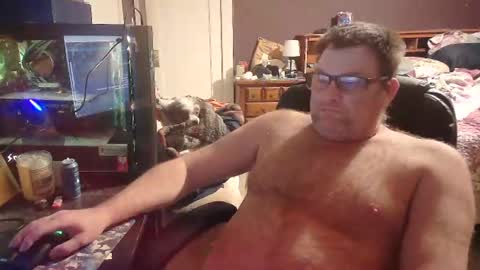 Snapshot of lordimaran chatting on 12.19.24 lordimarans room online show from 12.19.24