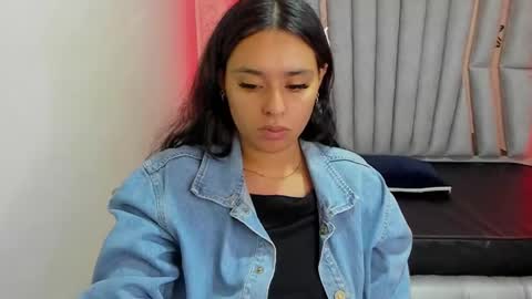 lorem_adams online show from 02.08.25