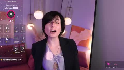 Snapshot of loren_daze chatting on 06.19.26 Loren online show from 06.19.26