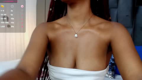 Snapshot of lorena_vieira_ chatting on 12.27.24 Lorena Vieira  online show from 12.27.24