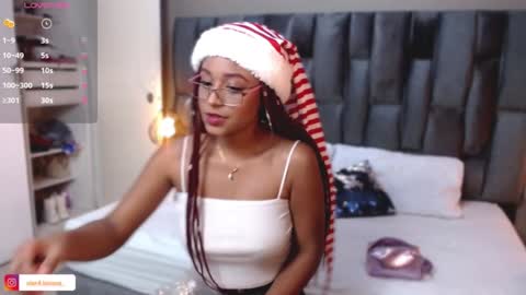 Snapshot of lorena_vieira_ chatting on 12.31.24 Lorena Vieira  online show from 12.31.24