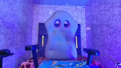 Snapshot of lorena_watson chatting on 03.06.25 lorena_watson online show from 03.06.25