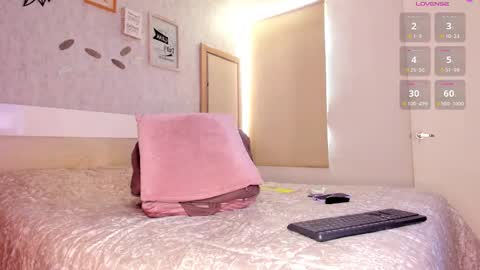 Loren online show from 11.18.25