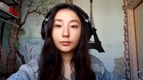 Snapshot of lorenelanosa chatting on 12.03.25 Sofia online show from 12.03.25