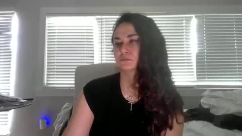 lorenlovely online show from 11.22.25