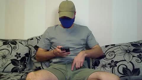 Snapshot of lorenso1518 chatting on 11.18.25 lorenso1518 online show from 11.18.25