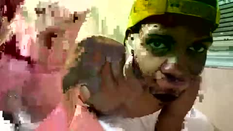 Snapshot of lorenzo17a chatting on 12.26.24 lorenzo17a online show from 12.26.24