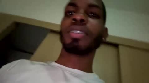 Snapshot of lorenzo17a chatting on 12.29.24 lorenzo17a online show from 12.29.24